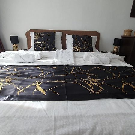 Andrei Apartment Brasov Luaran gambar