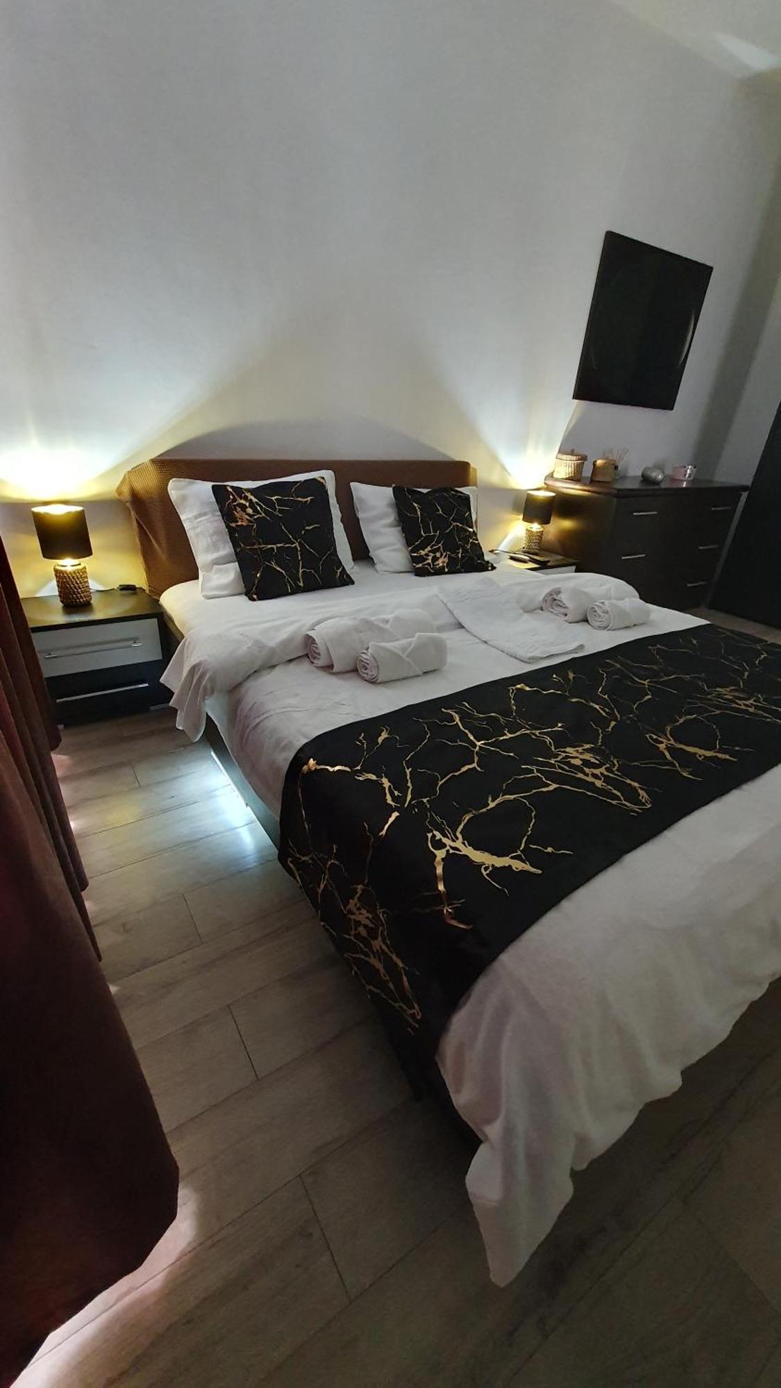Andrei Apartment Brasov Luaran gambar